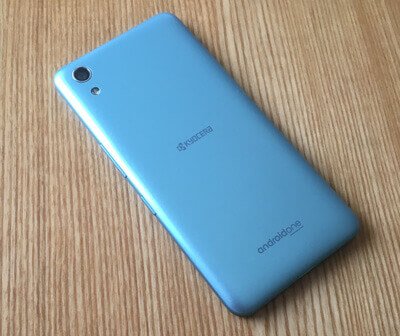 Android One S4の背面
