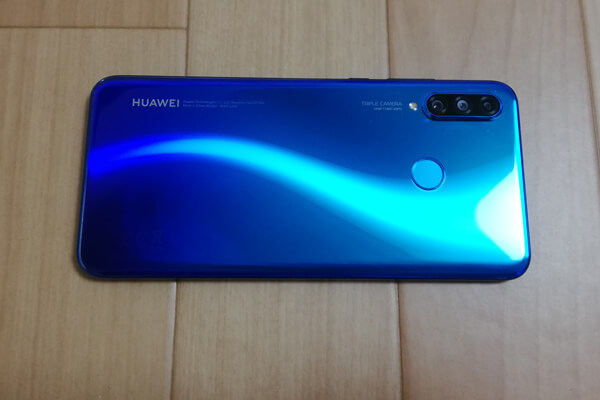 HUAWEI  P30 liteの裏面