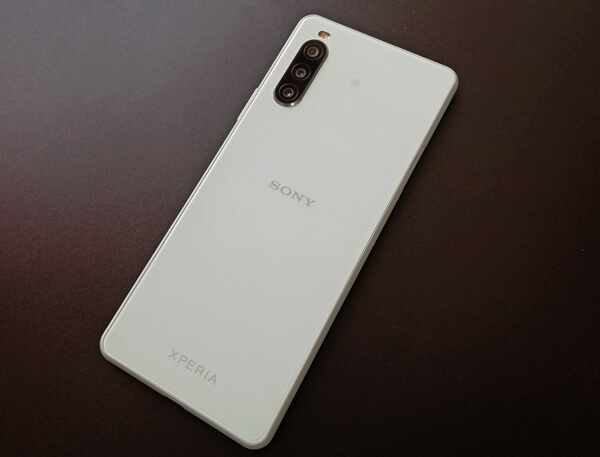 Xperia 10 IIの背面